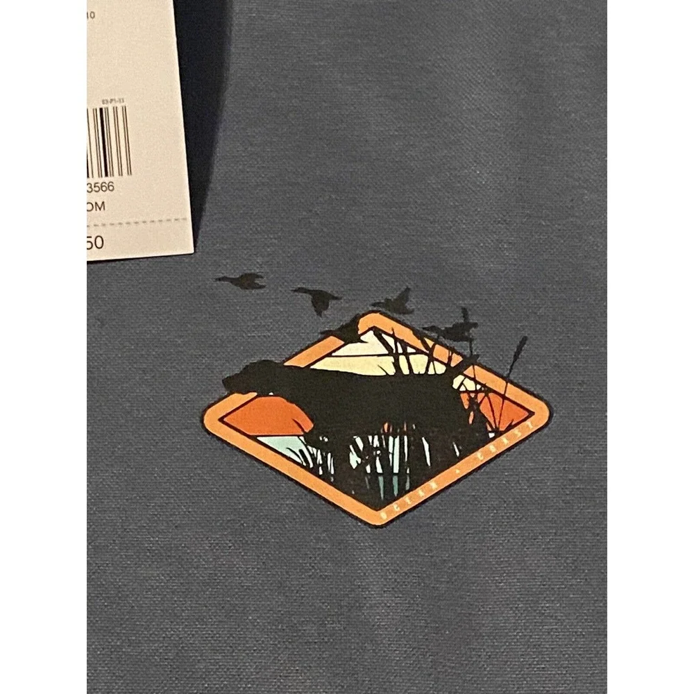 Ocean + Coast Mens Size L Bison Blue Hunting Scene Pullover Hoodie NWT - Picture 4 of 15